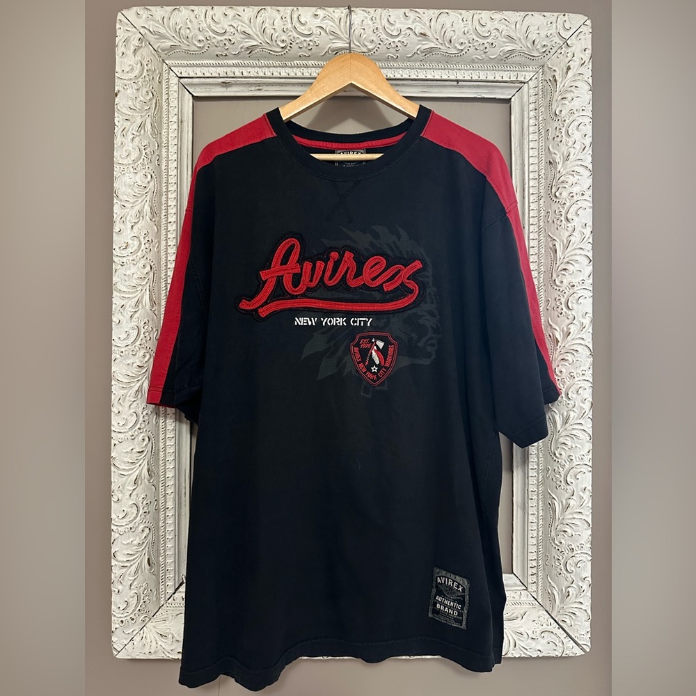 Y2K Avirex Black and Red Short Sleeve Tee with Embroidered graphic. Size 2XL. ❣️